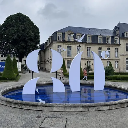 Oda ve Kahvaltı Manoir Du Quesnay