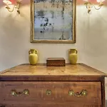 Bed and Breakfast Manoir Du Quesnay 4*