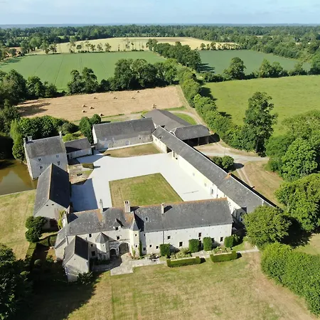 Bed & Breakfast Manoir Du Quesnay 4*