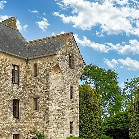 B&B Manoir Du Quesnay 4*