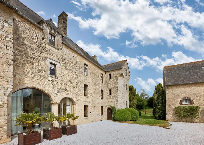 Manoir Du Quesnay Bed & Breakfast